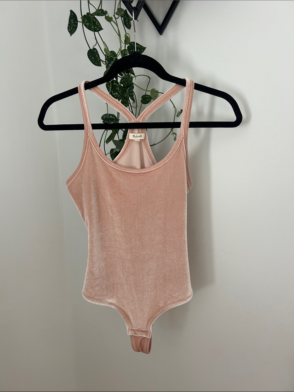 Madewell Velvet Racerback Bodysuit in Dusty Rose
